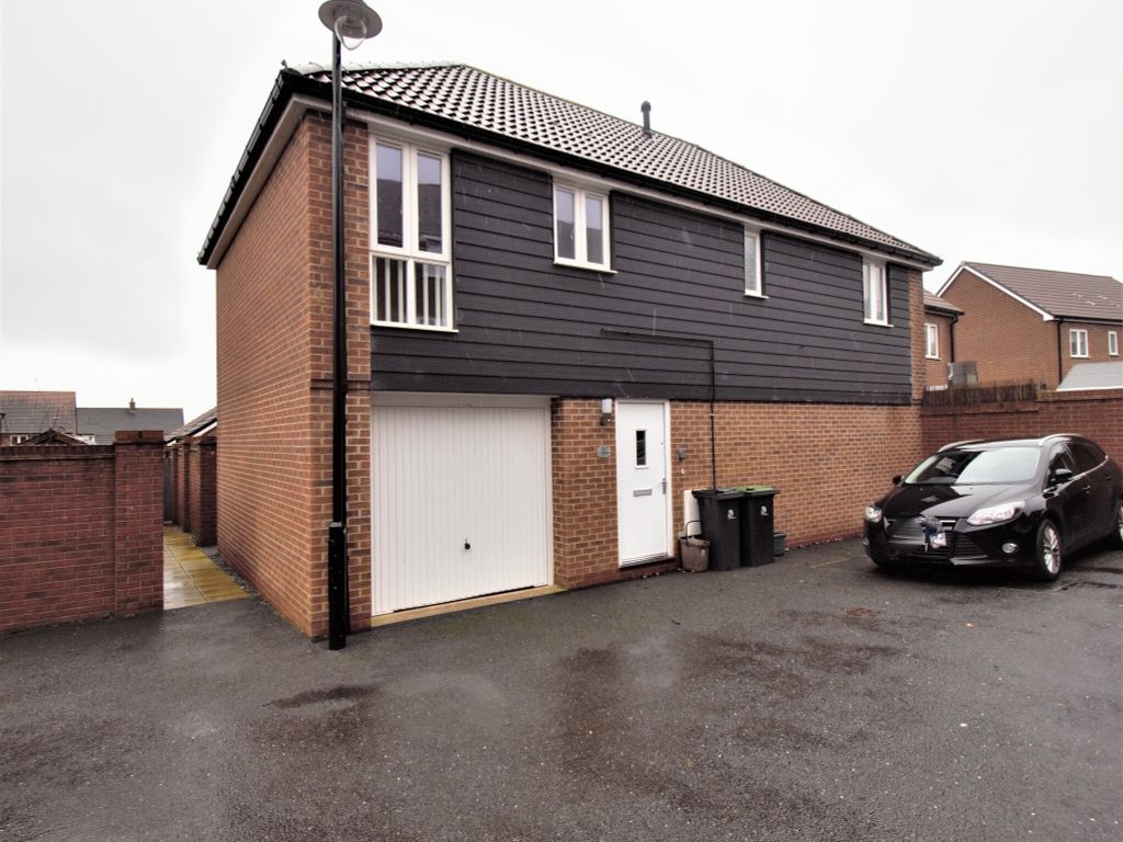 2 bed detached house to rent in Mampitts Lane, Shaftesbury SP7, £825 pcm