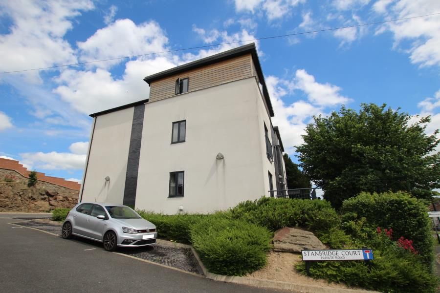 1 bed flat to rent in Stanbridge Road, Downend, Bristol BS16, £975 pcm
