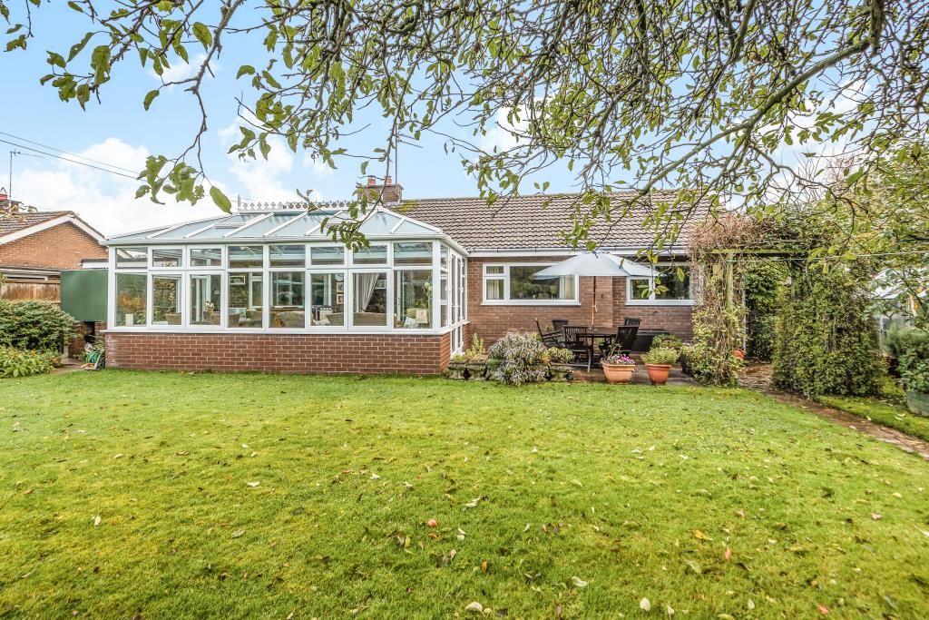 3 bed detached bungalow to rent in Hereford, Hay On Wye HR2, £1,000 pcm