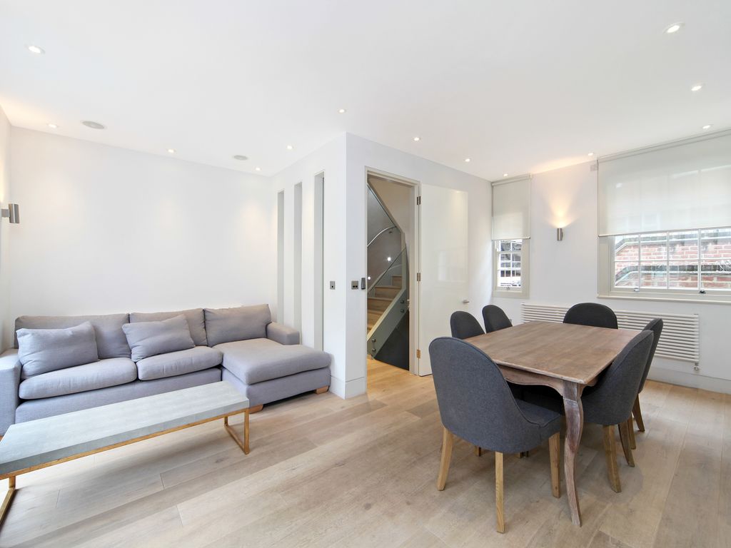 2 bed mews house to rent in Jay Mews, London SW7, £4,767 pcm
