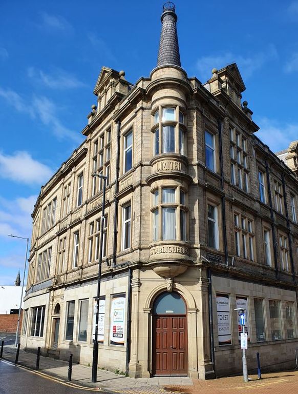 Office to let in Market Street, Barnsley S70, Non quoting