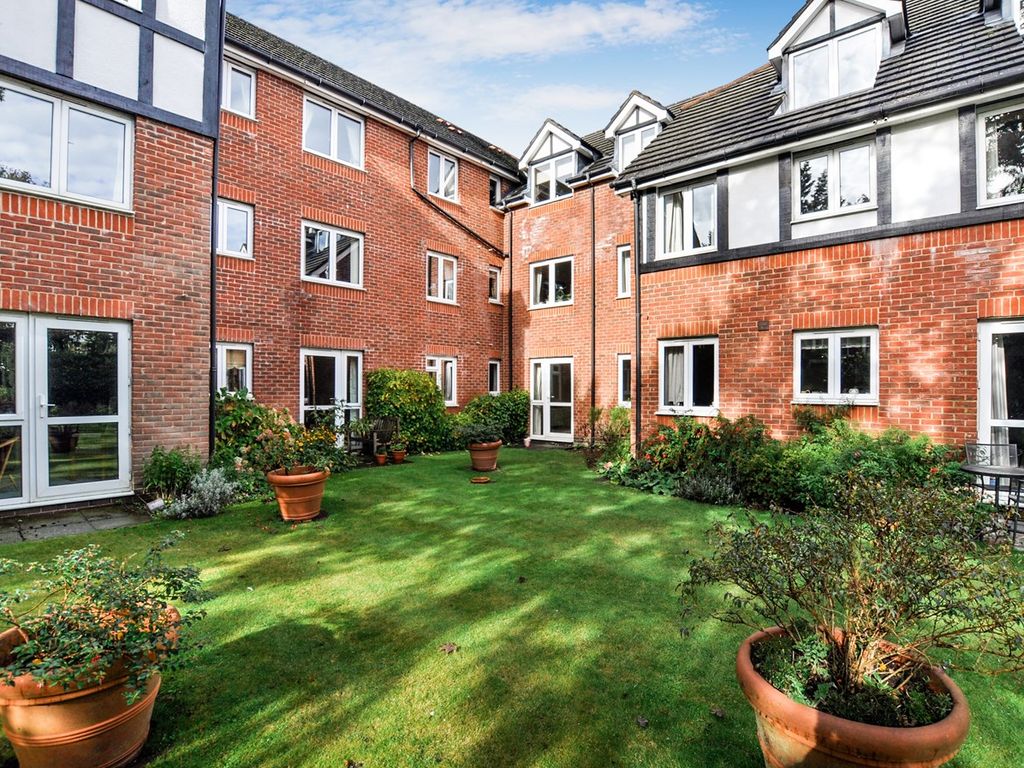 1 bed property for sale in 43 Chesham Road, Amersham HP6, £195,000