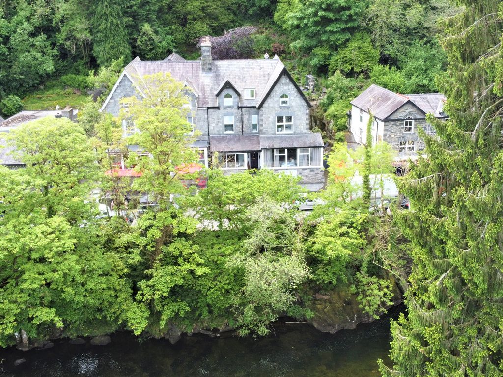 8 bed detached house for sale in Holyhead Road, Betws-Y-Coed LL24, £525,000