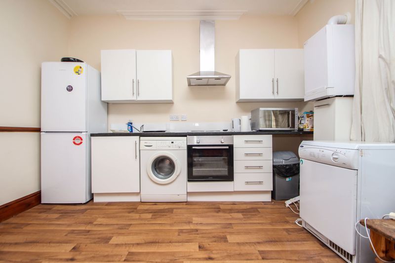 4 bed flat for sale in Holdenhurst Road, Bournemouth BH8, £190,000