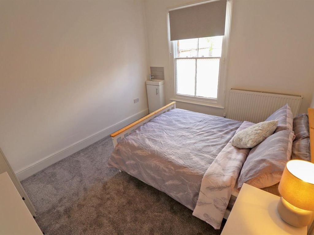 Room to rent in Kempston Road, Bedford MK42, £500 pcm