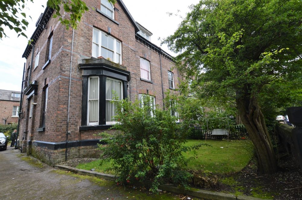 2 bed flat to rent in Bertram Road, Sefton Park, Liverpool L17, £695 pcm
