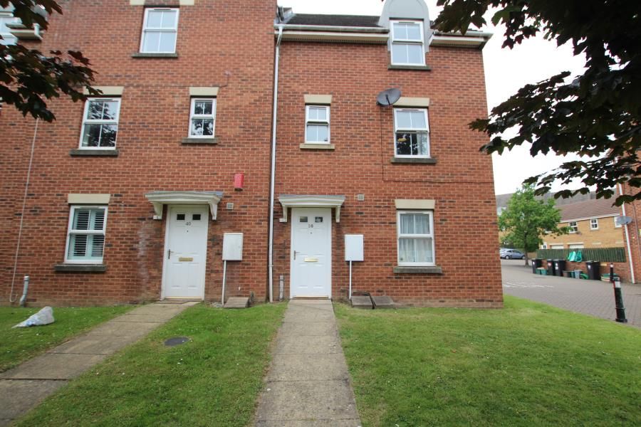 4 bed property to rent in Wright Way, Stoke Park, Bristol BS16, £2,680 pcm