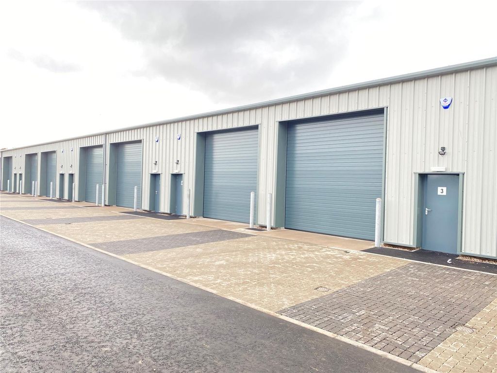 Industrial to let in Broughty Ferry Trade Park, 10 Tom Johnston Road, Dundee DD4, £10,550 pa