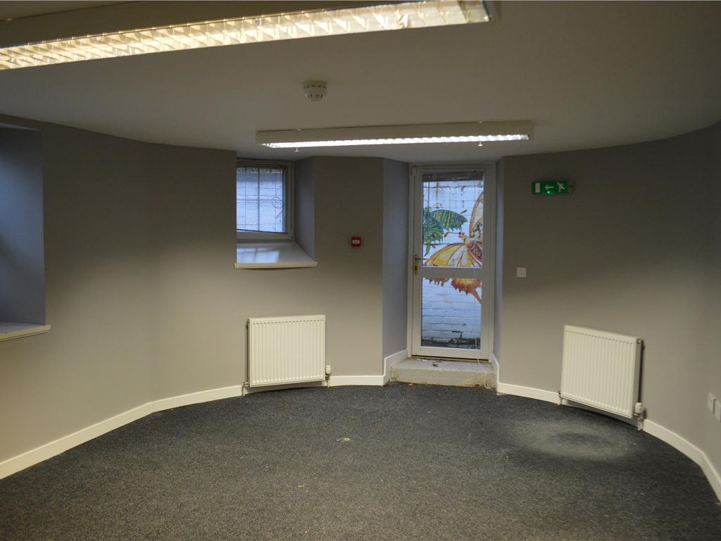 Office to let in Laurel Bank House, 2 Dudhope Street, Dundee DD3, £15,000 pa