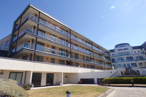 2 bed flat to rent in Ionian Heights, Brighton BN2, £1,400 pcm