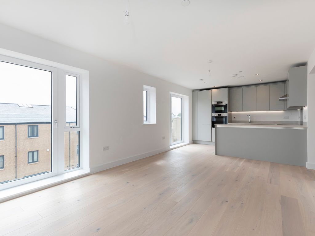 2 bed flat to rent in Lansdown Road, Cheltenham GL51, £1,650 pcm