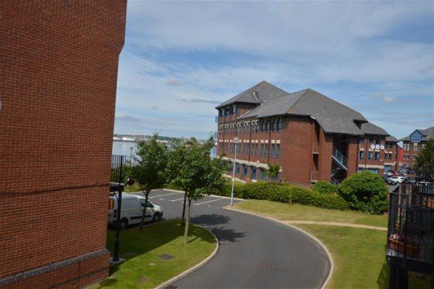 2 bed flat to rent in Armstrong Quay, Liverpool L3, £875 pcm