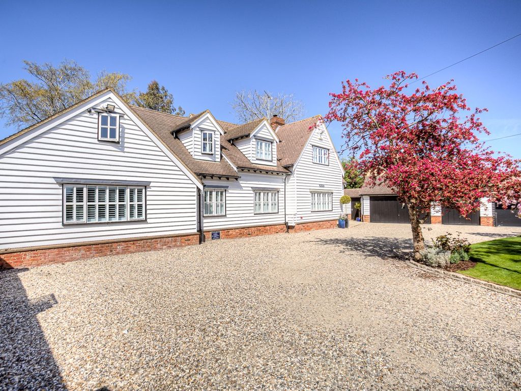 4 bed detached house for sale in Heath Road, Ramsden Heath CM11, £1,400,000