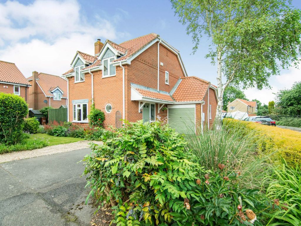 3 bed detached house for sale in Mill Lane, Croxton Kerrial, Grantham NG32, £349,950