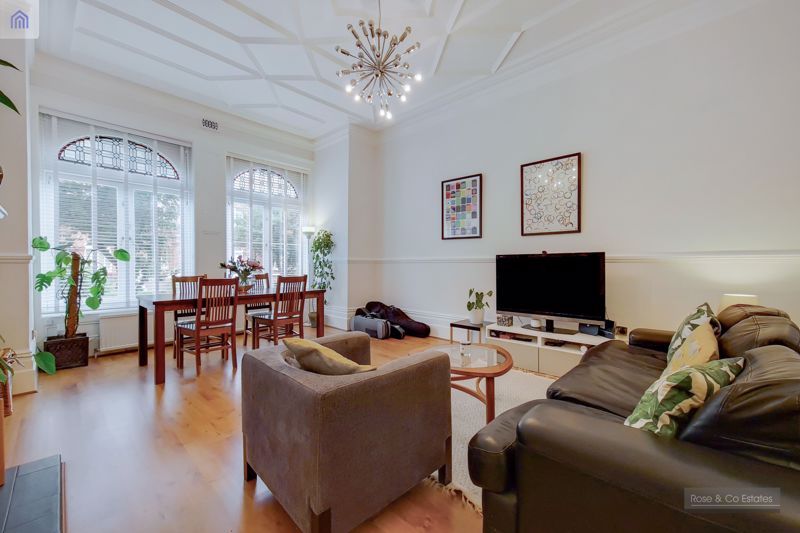 2 bed flat for sale in Greencroft Gardens, London NW6, £775,000