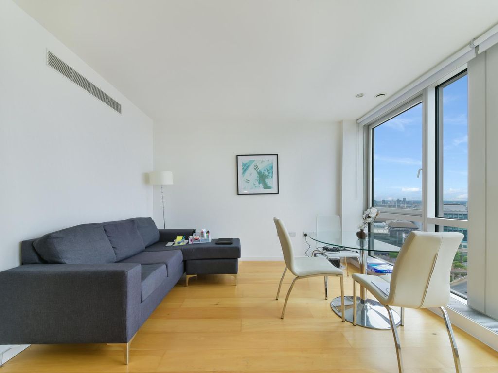 Studio to rent in Ontario Tower, New Providance Wharf E14, £1,733 pcm