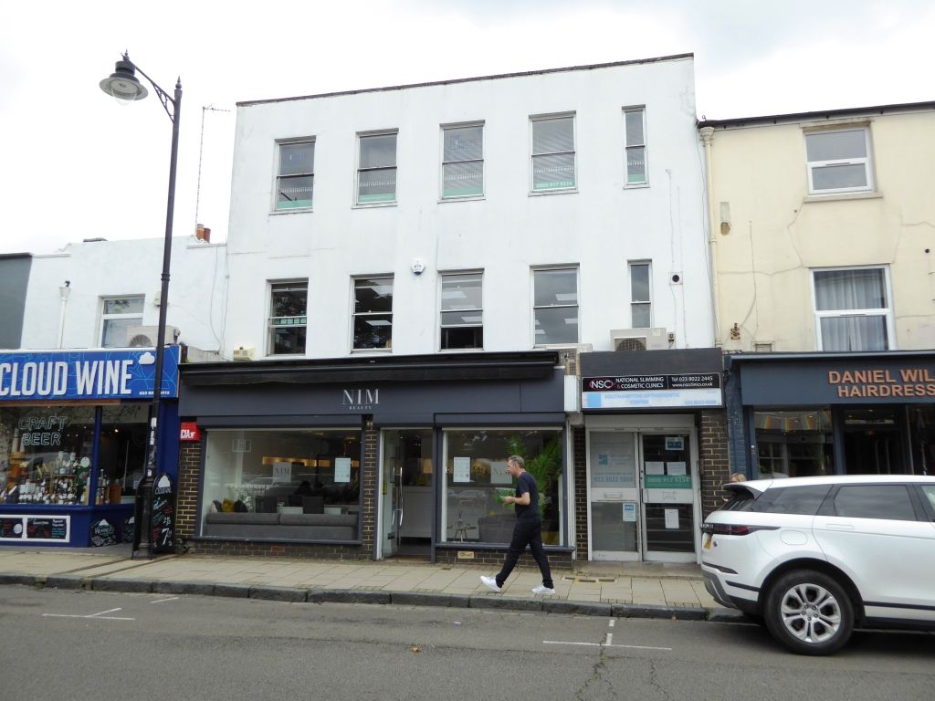 Office to let in Bedford Place, Southampton SO15, £13,000 pa