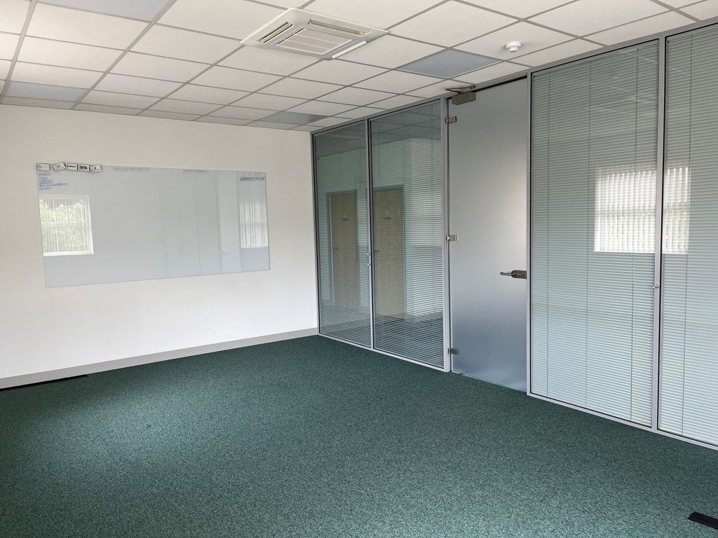 Office to let in Unit B Southmere Court, Crewe Business Park, Crewe, Cheshire CW1, £65,000 pa