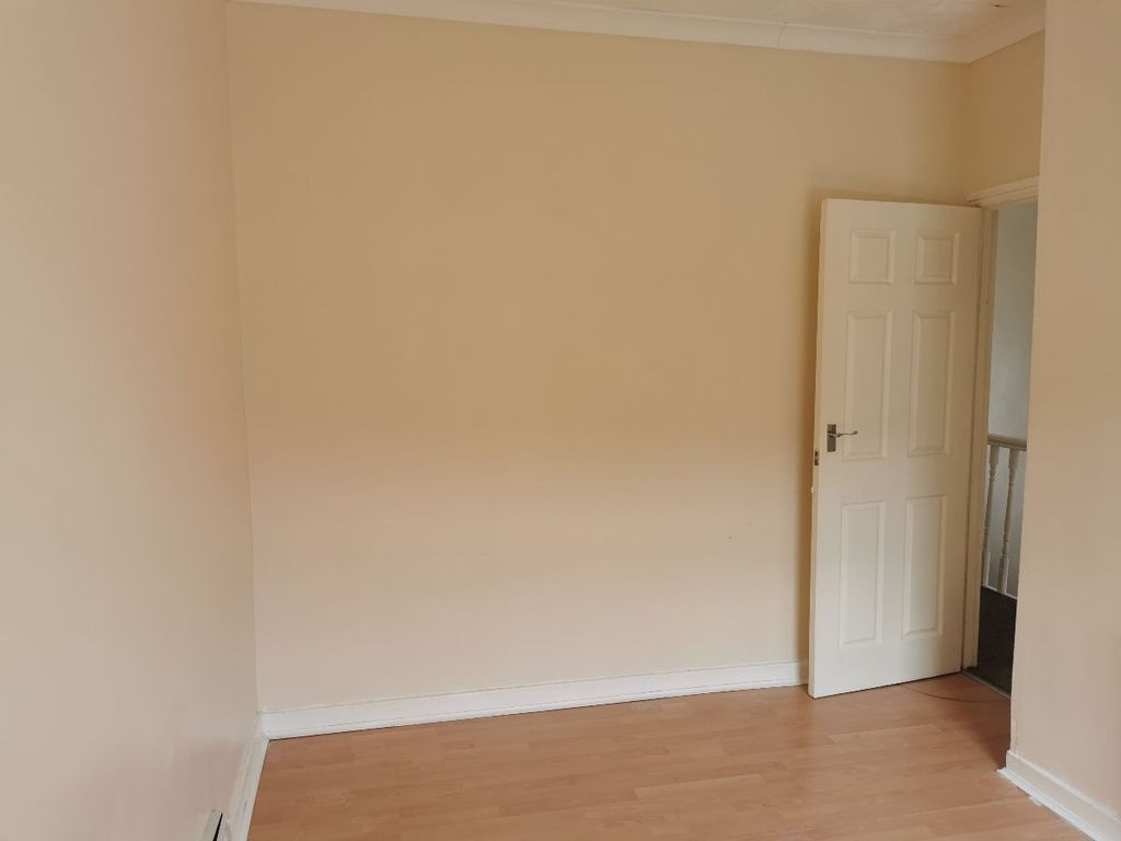 3 bed terraced house to rent in Pennant Street, Ebbw Vale NP23, £750 pcm