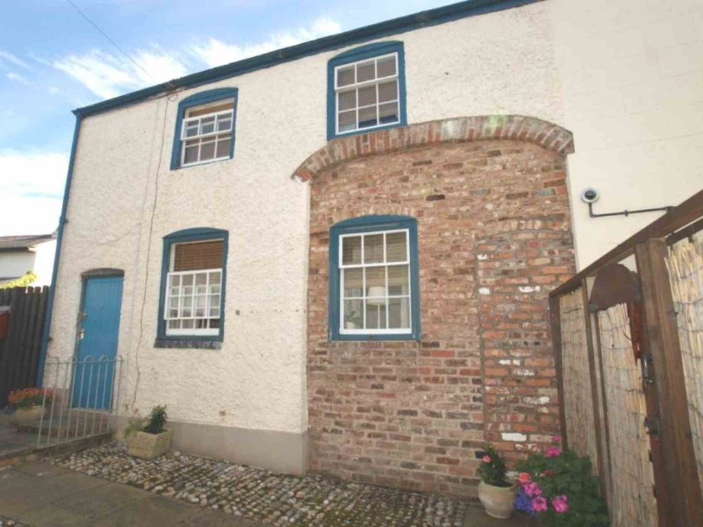 2 bed semi-detached house to rent in Ravens Court, Holywell, Flintshire, 7Te.. CH8, £625 pcm