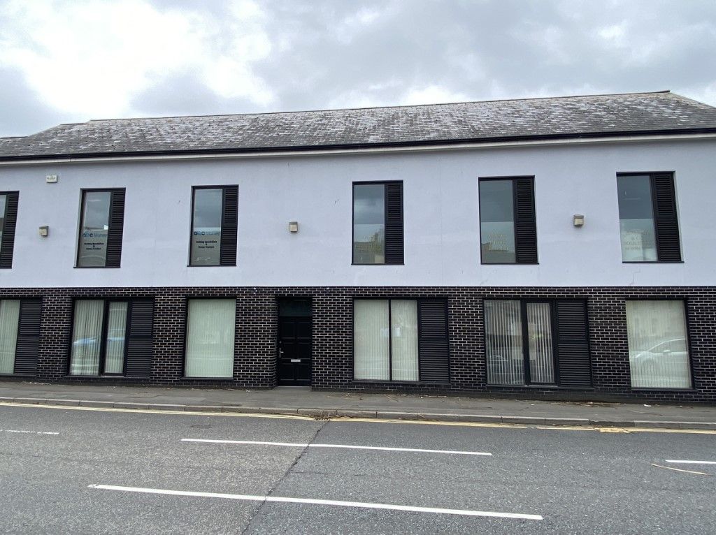 Office to let in Suite 5 West End Yard, Llanelli SA15, £6,700 pa