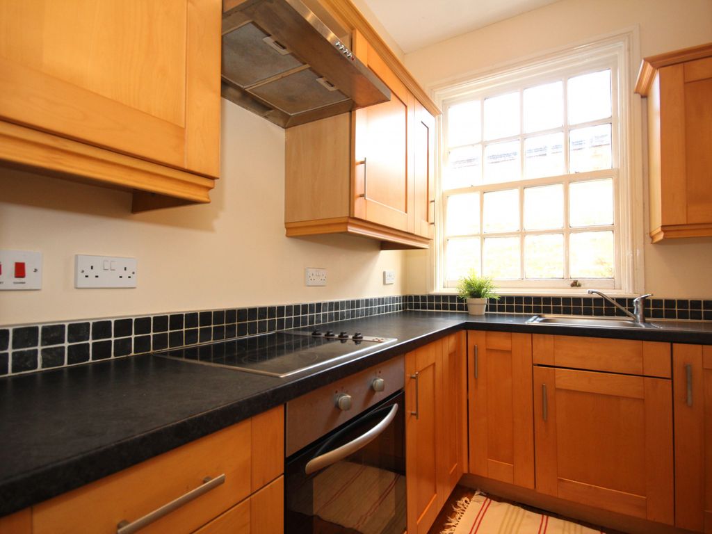 1 bed flat to rent in Bank Parade, Preston PR1, £595 pcm
