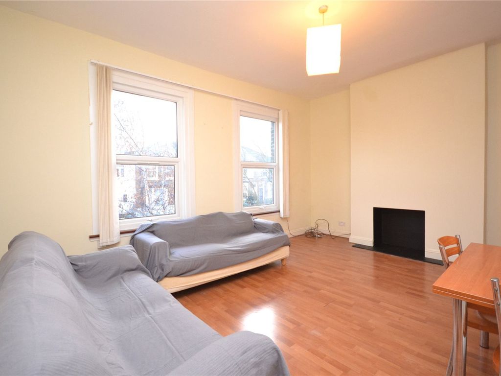 2 bed flat to rent in Nightingale Road, Bounds Green, London N22, £1,700 pcm
