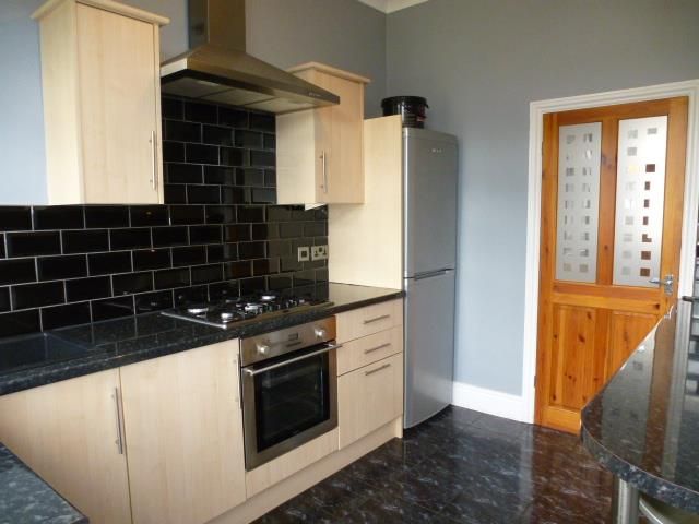3 bed terraced house to rent in York Street, Mexborough S64, £650 pcm