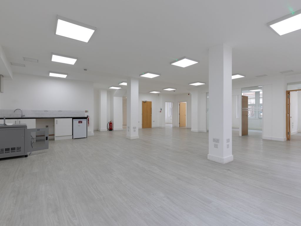 Office to let in Goswell Road, London EC1V, £72,675 pa