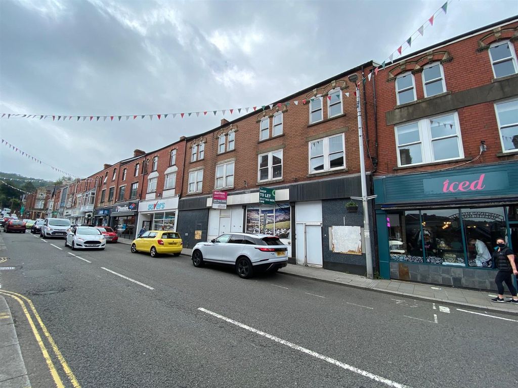 Retail premises to let in Talbot Street, Maesteg CF34, £25,000 pa