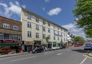 Office to let in High Road, London N12, £13,000 pa
