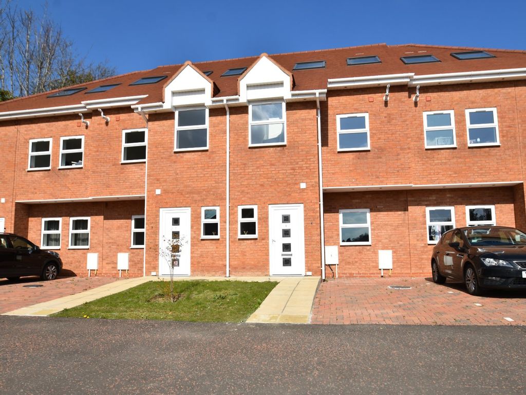 New home, 4 bed terraced house for sale in Geoffrey Keen Road, Chesham, Buckinghamshire HP5, £475,000