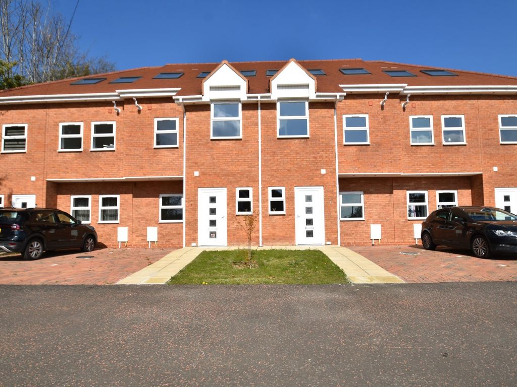 New home, 4 bed terraced house for sale in Geoffrey Keen Road, Chesham, Buckinghamshire HP5, £475,000