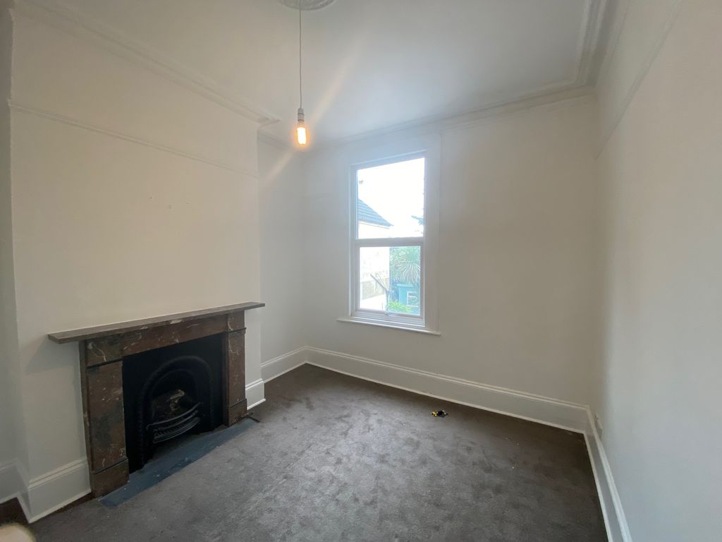 1 bed flat to rent in New Church Rd, Hove BN3, £1,050 pcm