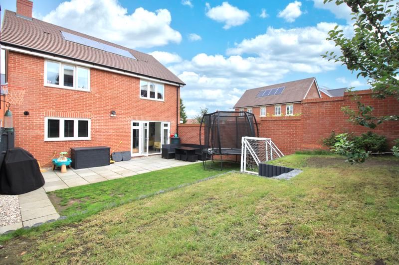 4 bed detached house for sale in Kingsman Drive, Botley, Southampton SO32, £520,000