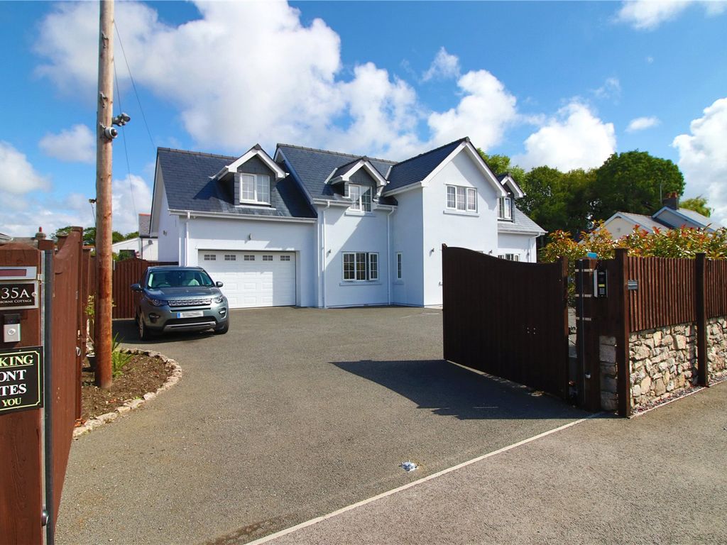4 bed detached house for sale in New Road, Porthcawl CF36, £700,000