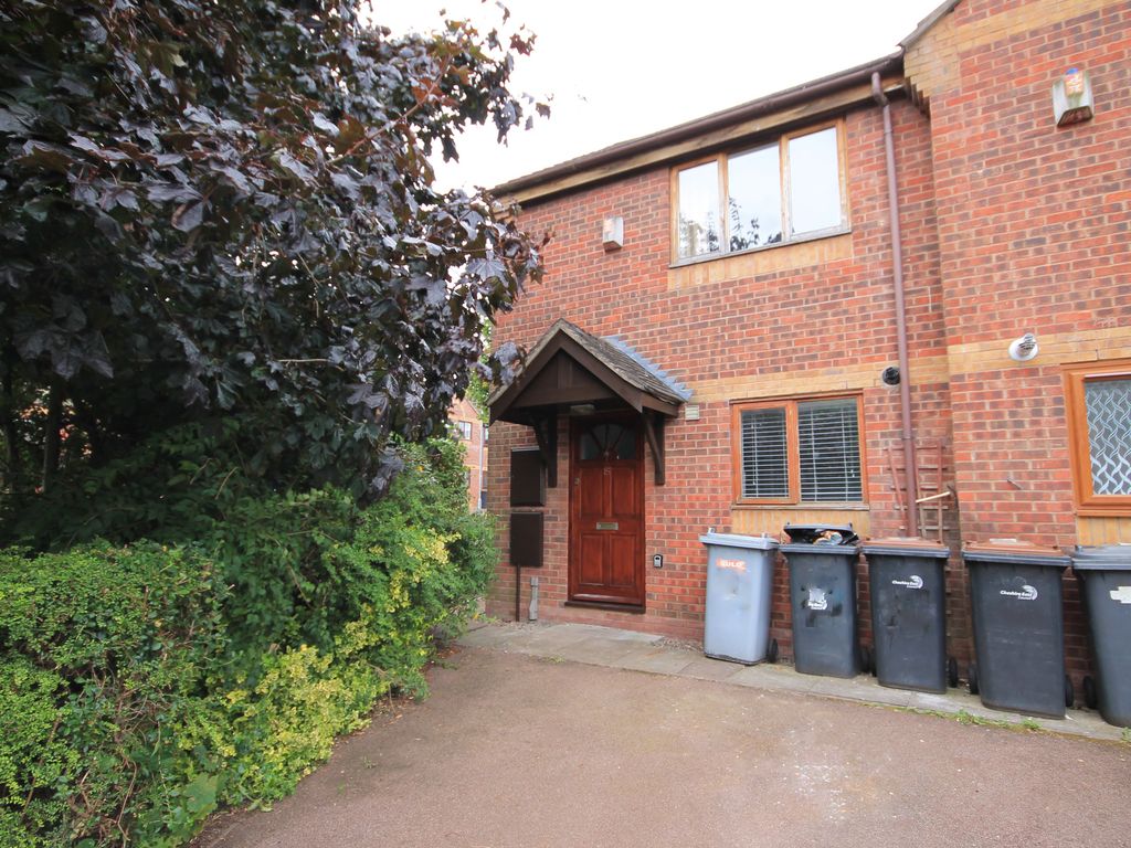 2 bed mews house to rent in Mayfield Mews, Crewe CW1, £800 pcm