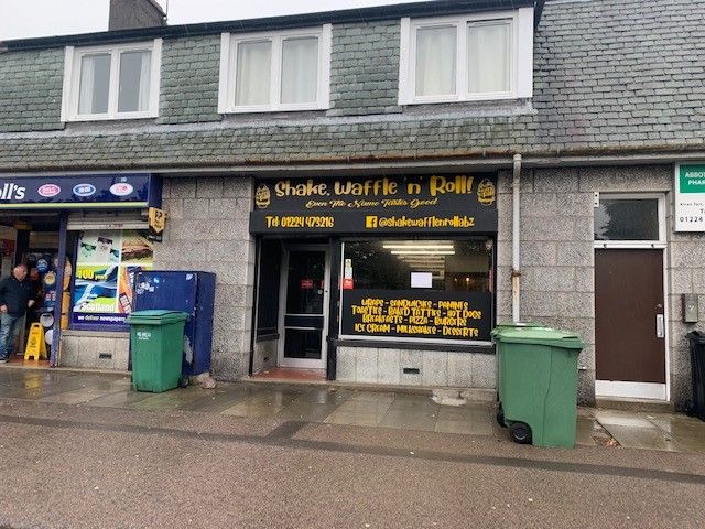 Retail premises to let in Abbotswell Crescent, Aberdeen AB12, £8,000 pa