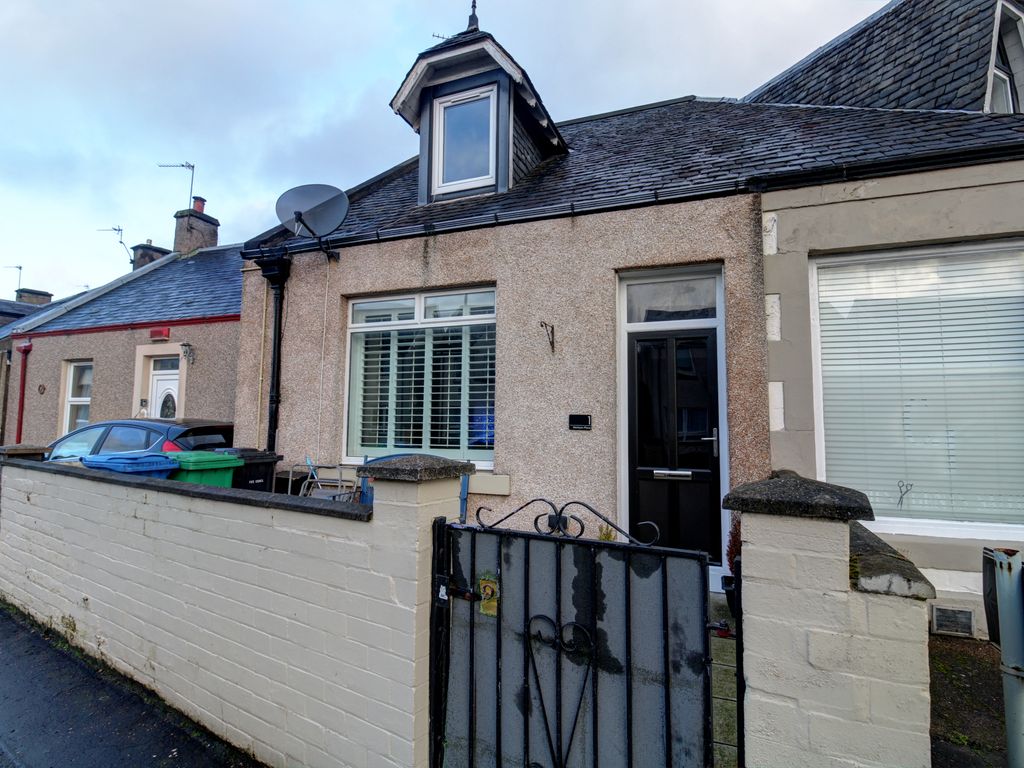 3 bed terraced house for sale in Glenlyon Place, Leven KY8, £125,000
