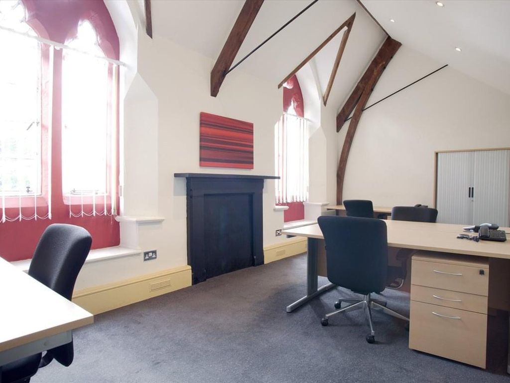 Serviced office to let in Round Hill, Brighton BN1, £3,000 pa