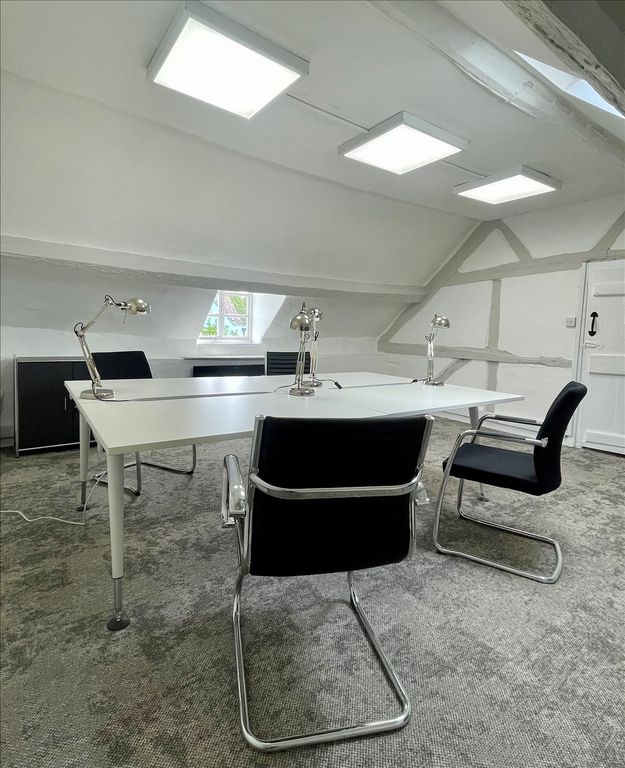 Serviced office to let in 50 High Street, Henley-In-Arden B95, £1,740 pa