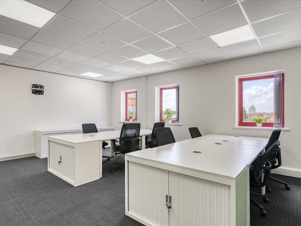 Serviced office to let in Oakdale Road, Tower Court, Clifton Moor, York YO30, £1,740 pa