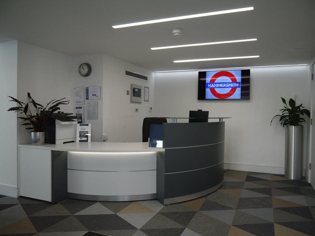 Serviced office to let in 227 Shepherd's Bush Road, Hammersmith, London W6, £3,840 pa
