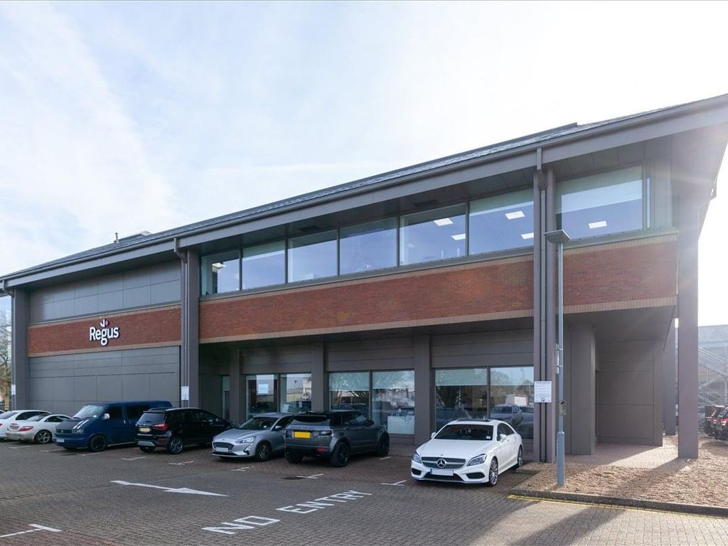 Serviced office to let in Churchill Court 3, Crawley RH10, £2,508 pa