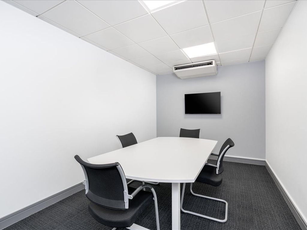 Serviced office to let in 9-10 Saint Andrew Square, Edinburgh EH2, £1,740 pa
