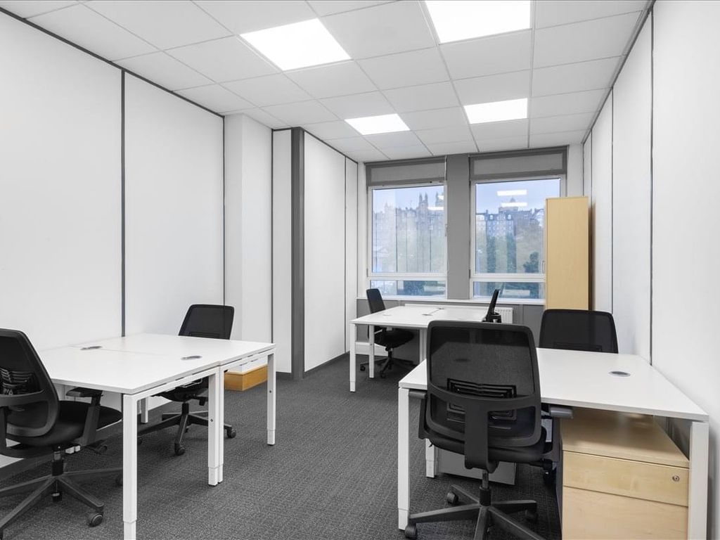 Serviced office to let in 83 Princes Street, Edinburgh EH2, £1,860 pa