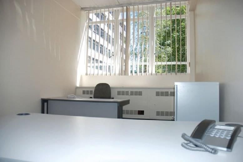 Serviced office to let in 11 Glenthorne Road, Britannia House, London W6, £3,600 pa