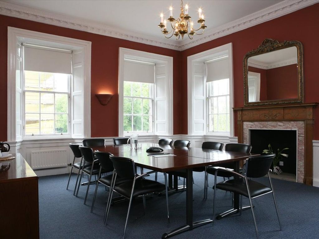Serviced office to let in 7/9 North St David Street, Edinburgh EH2, £3,000 pa