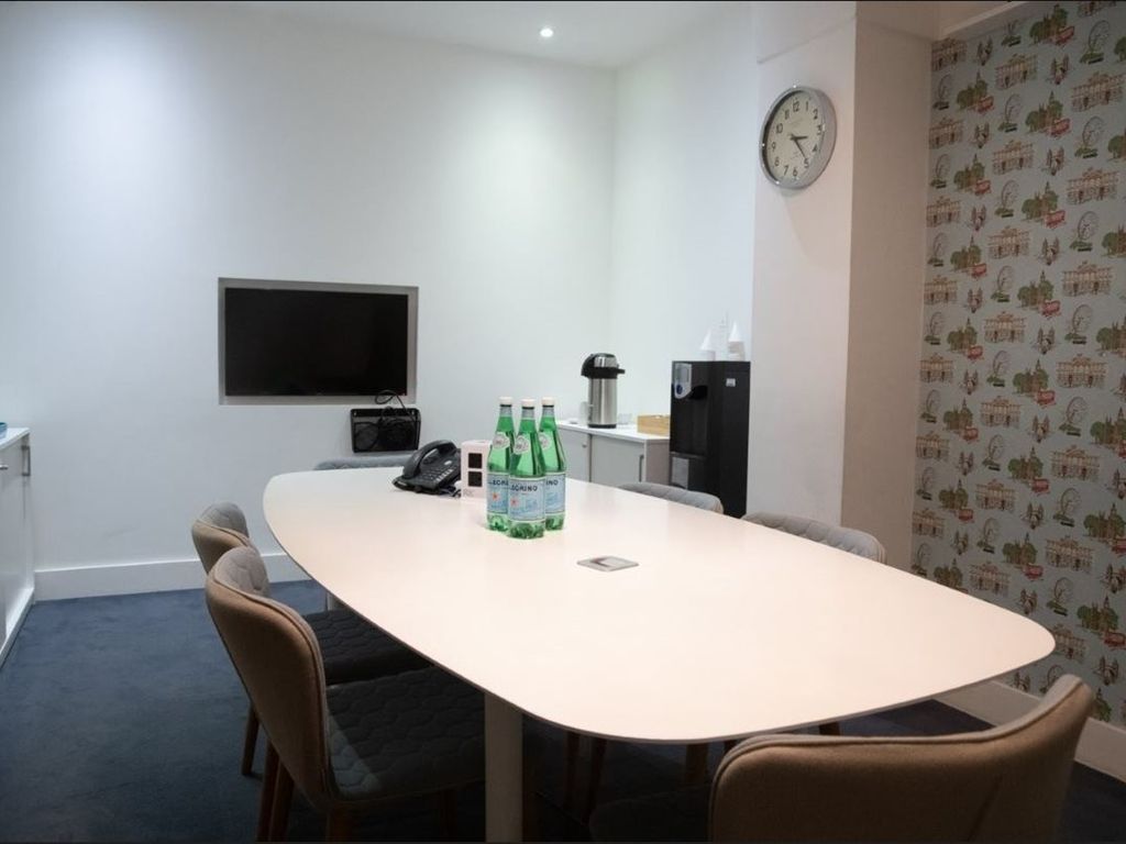 Serviced office to let in 10 Whites Row, Coppergate House, London E1, £5,400 pa