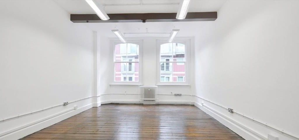 Serviced office to let in London, England, United Kingdom SE1, £3,660 pa